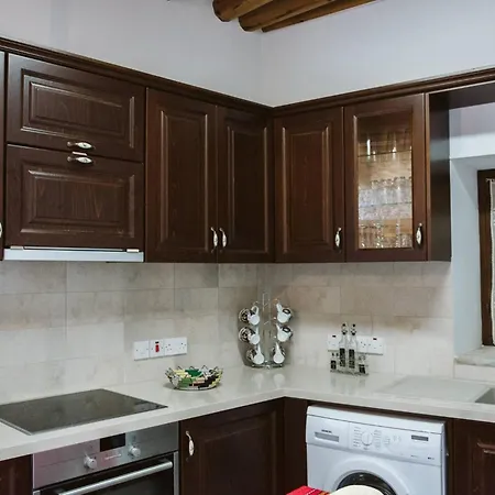 וילה Charming 3-bedroom In Heart Of Vasa Koilaniou *