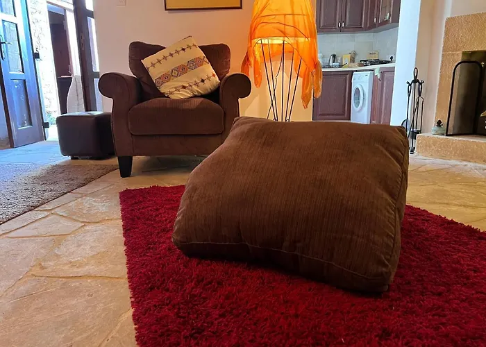 Charming 3-bedroom In Heart Of Vasa Koilaniou Βίλα *